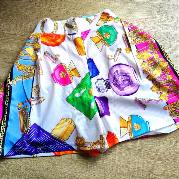 Baroque shorts suit - Picture 3 of 5